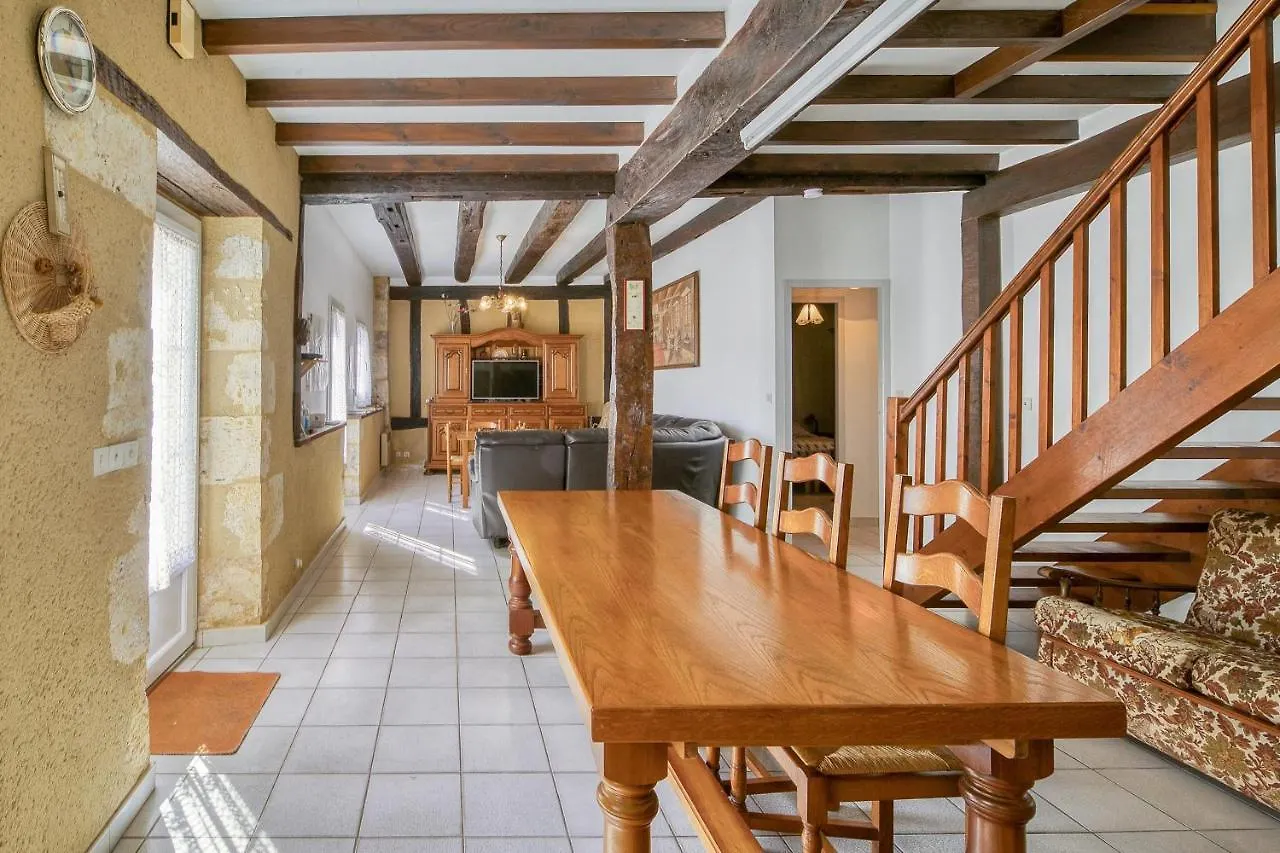 Villa Charmante En Pleine Campagne De Courrensan Avec Piscine Privee 0*,